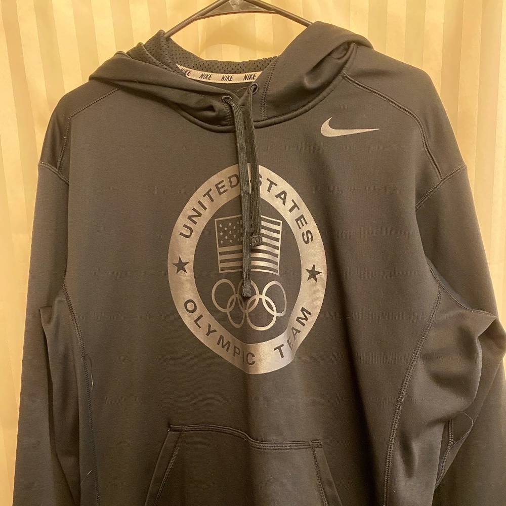 Men's Large Nike Olympic Team Sweatshirt